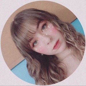 Meet your Posher, Lily